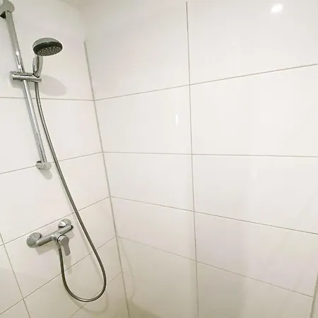 2 House For Workers Hébergement de vacances Linz am Rhein